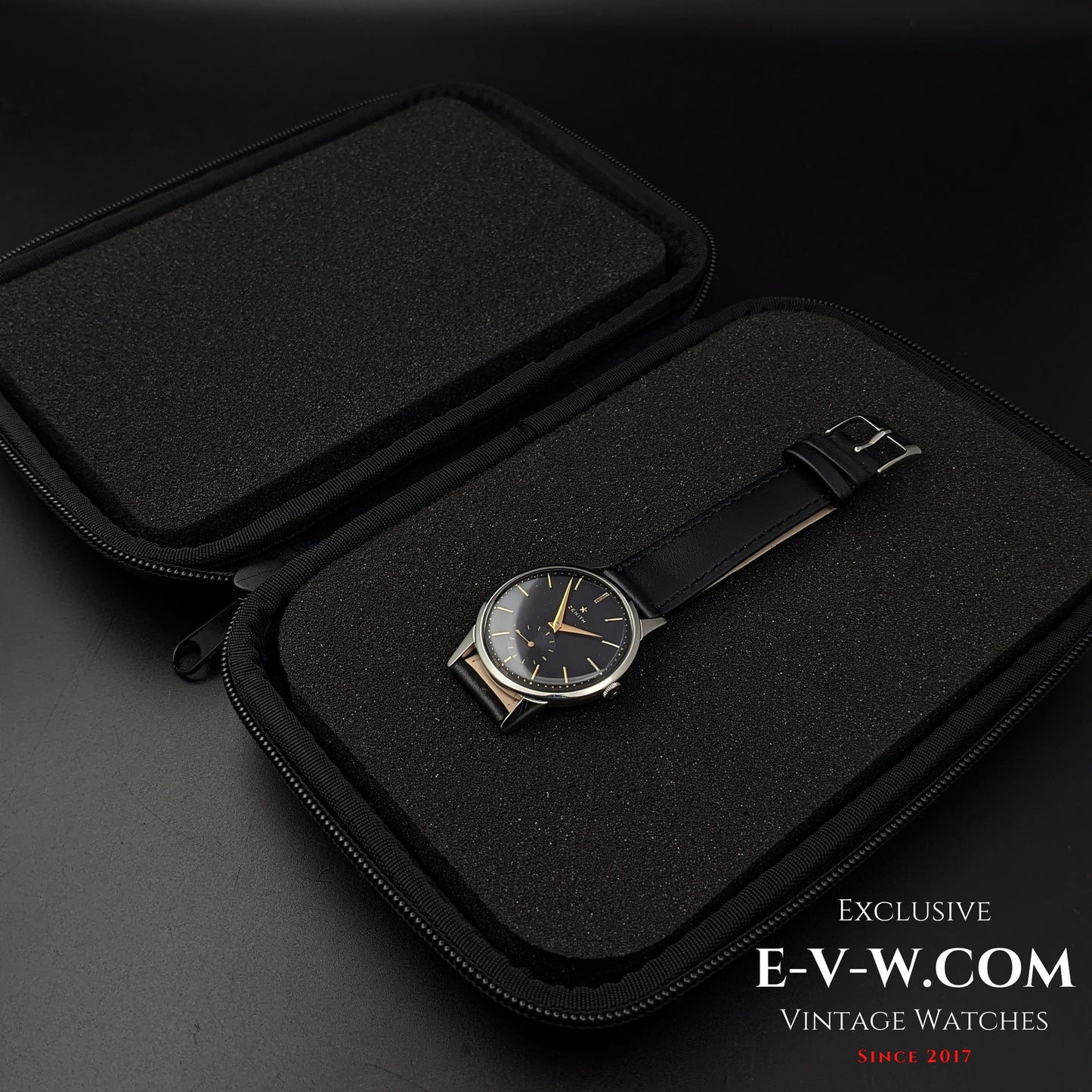 67 Years Old Vintage Zenith Black / Cal. 40 / Vintage 1956