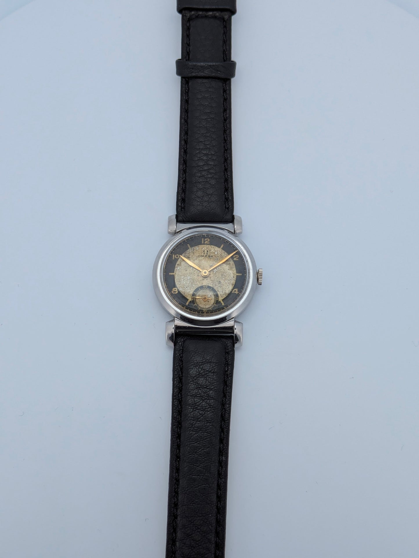 Machen Sie ein Angebot, um dieses Stück vor der offiziellen Veröffentlichung zu kaufen / Omega Scarab – Antik 1935