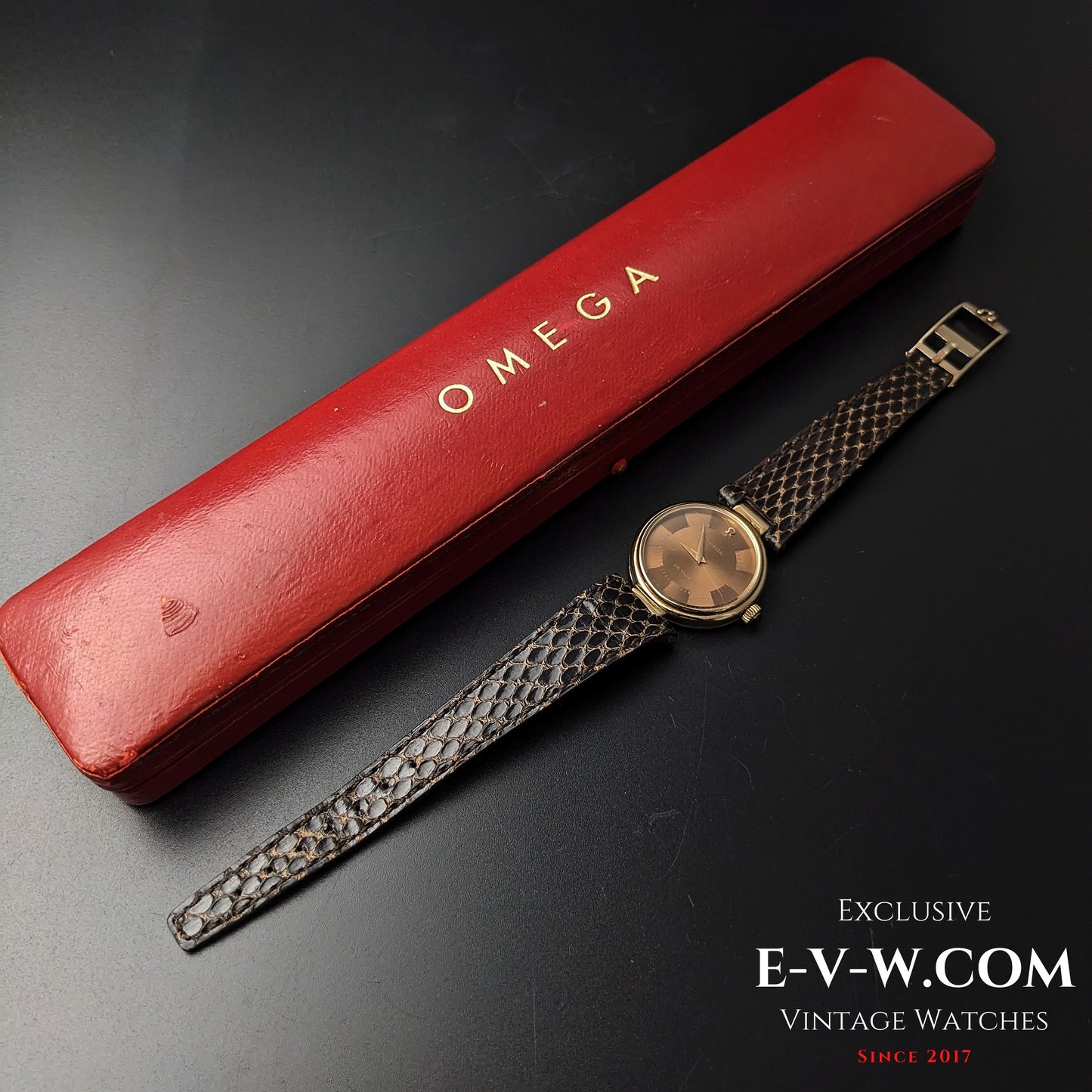 54 Years Old Vintage Omega DE VILLE Lady / Gold / Ref. 7287 / Cal. 485 / Vintage 1971