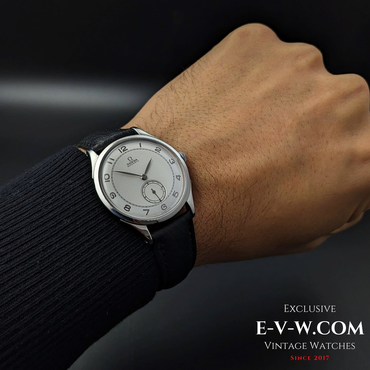 79 Years Old Vintage WWII Omega Automatic Bumper / Ref 2374-3 / Rare caliber 30.10 R.A PC mechnizm designed by Cherles Perregaux / Vintage 1944