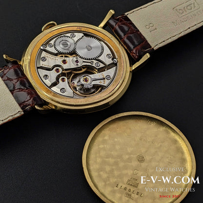 62 Years Old Vintage IWC Schaffhausen 18k Gold / crab lugs / / Cal. 89 / Vintage 1961