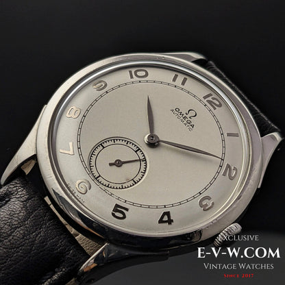 79 Years Old Vintage WWII Omega Automatic Bumper / Ref 2374-3 / Rare caliber 30.10 R.A PC mechnizm designed by Cherles Perregaux / Vintage 1944