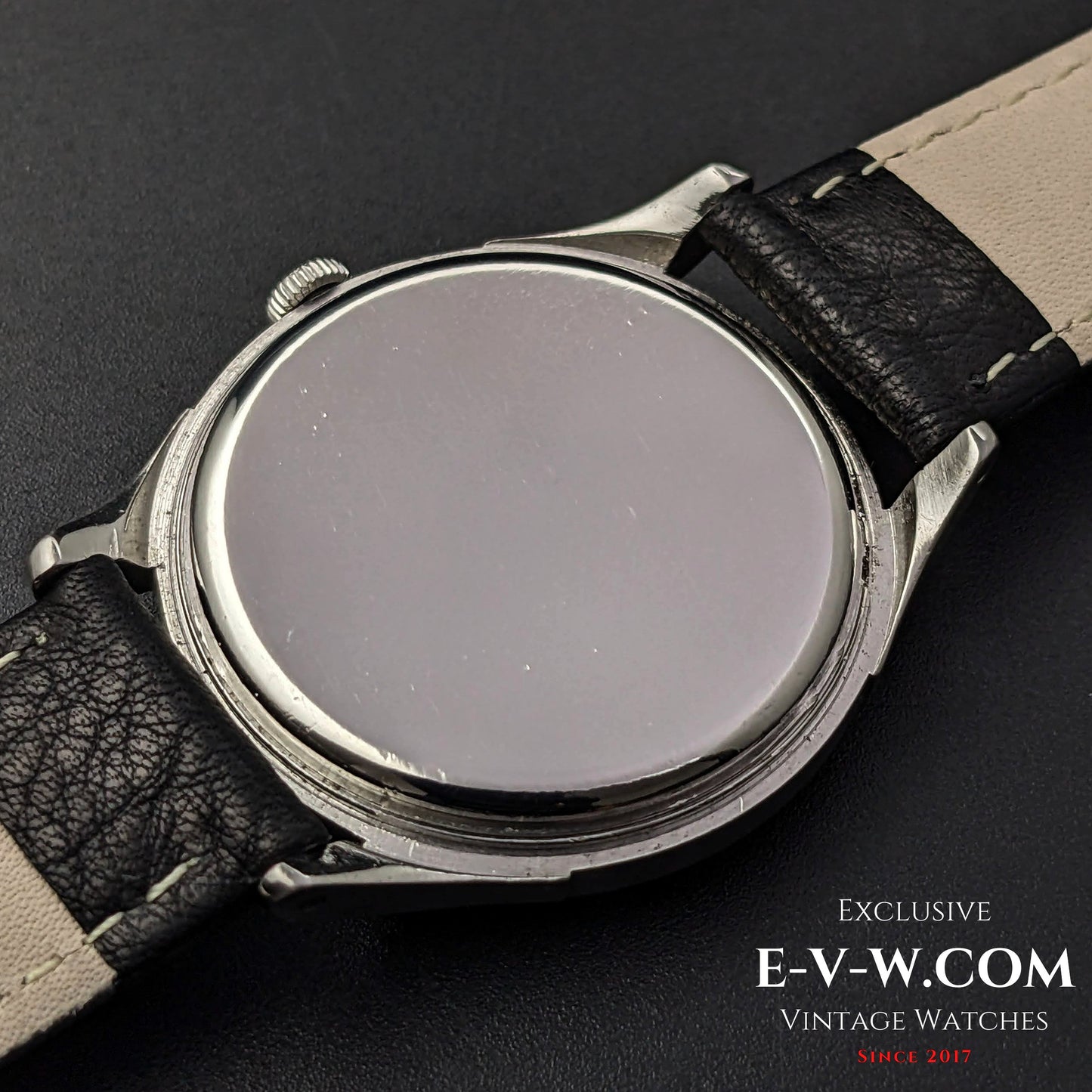 79 Years Old Vintage WWII Omega Automatic Bumper / Ref 2374-3 / Rare caliber 30.10 R.A PC mechnizm designed by Cherles Perregaux / Vintage 1944