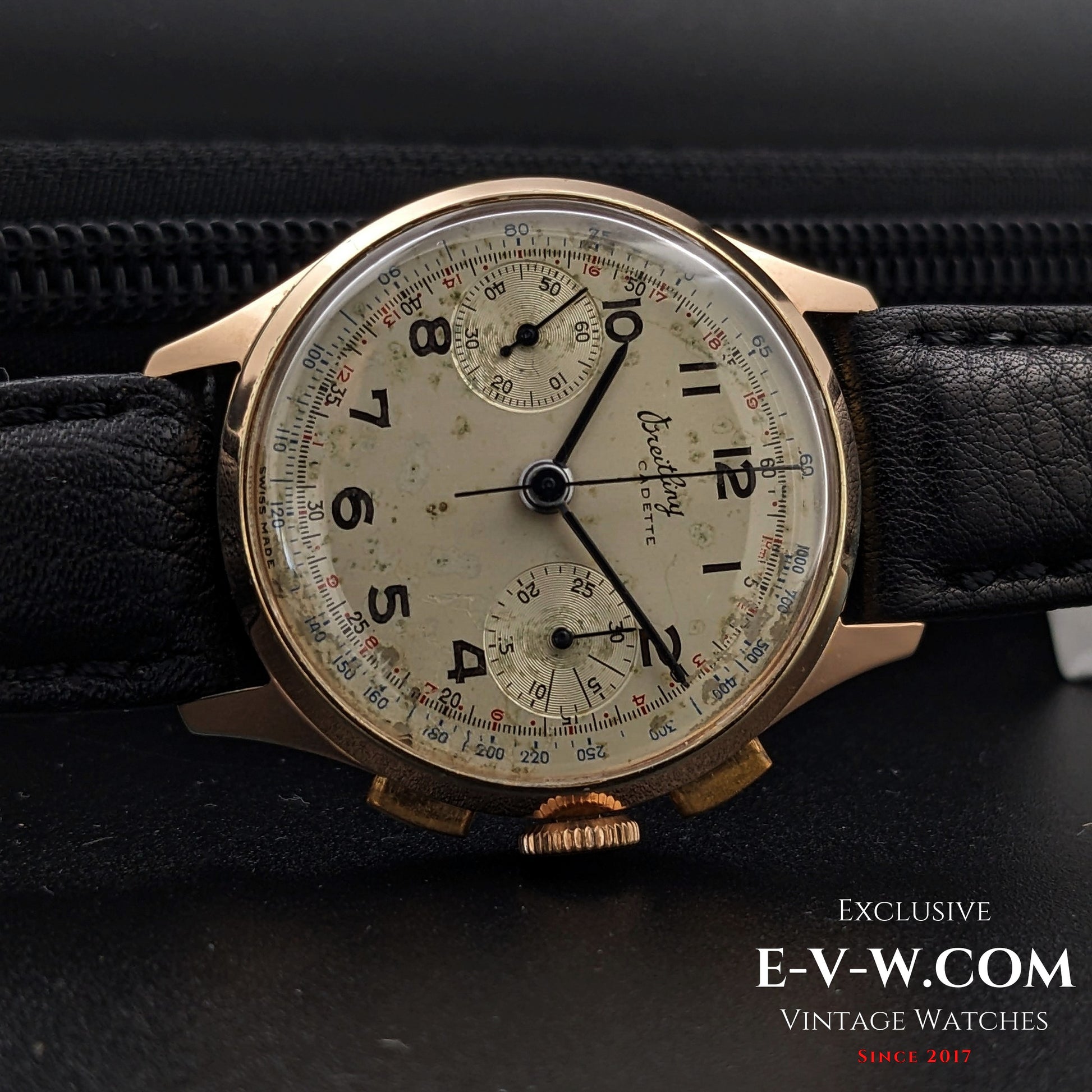 84 Vintage Breitling Cadette Chronographe / Cal. Venus 188 Vintage 194084 Vintage Breitling Cadette Chronographe / Cal. Venus 188 Vintage 1940