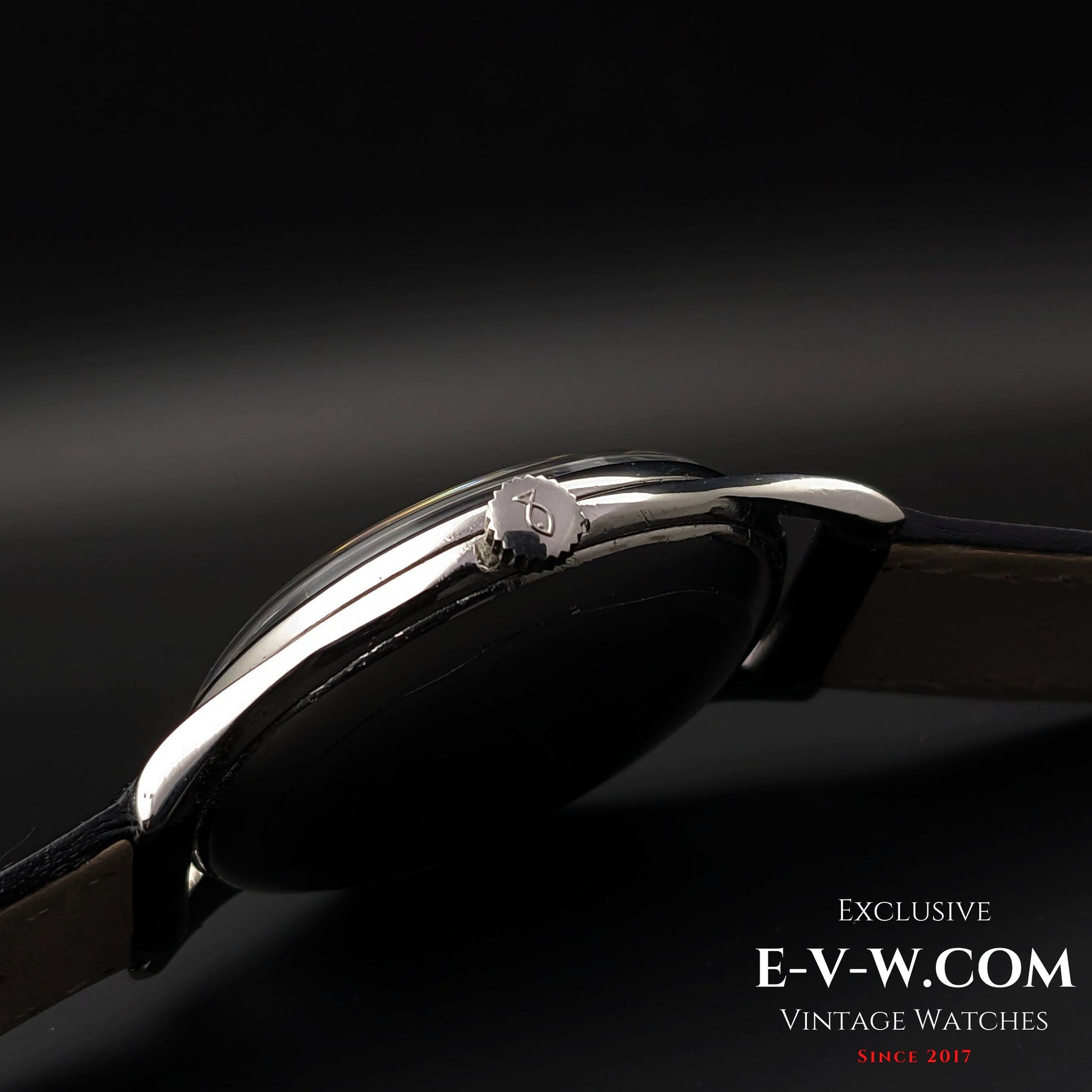 66 Years Old Vintage IWC Schaffhausen Black / Cal. 89 / Vintage 1957