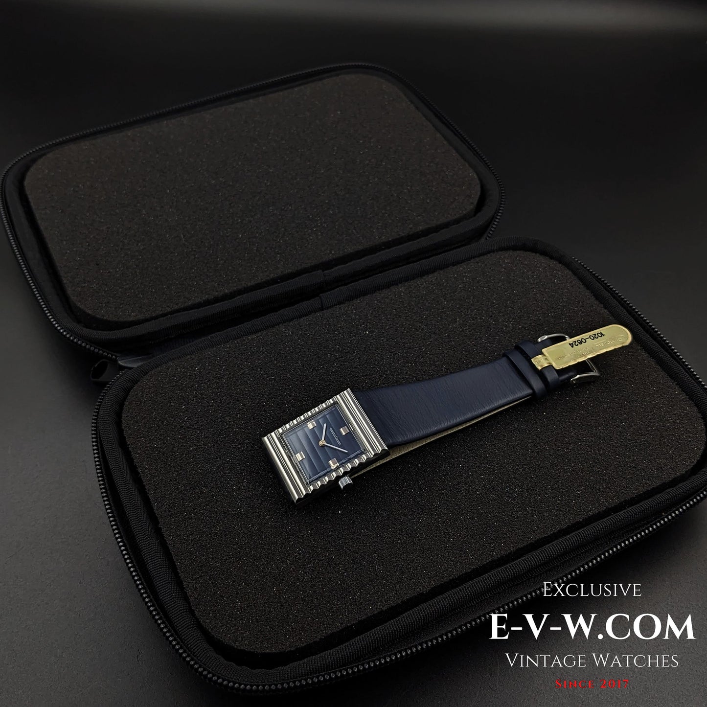 Vintage Jaeger-LeCoultre Square Art Deco / Square / Tank Ref 2374-3 / Cal. K818 / Vintage 1960s