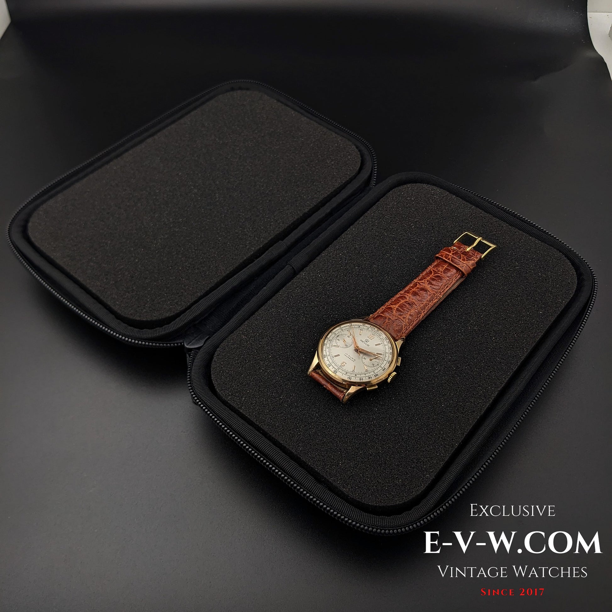 84 Years Old Vintage REVUE Chronograph / Jumbo 38mm / Cal. Valjoux 23 Vintage 1940