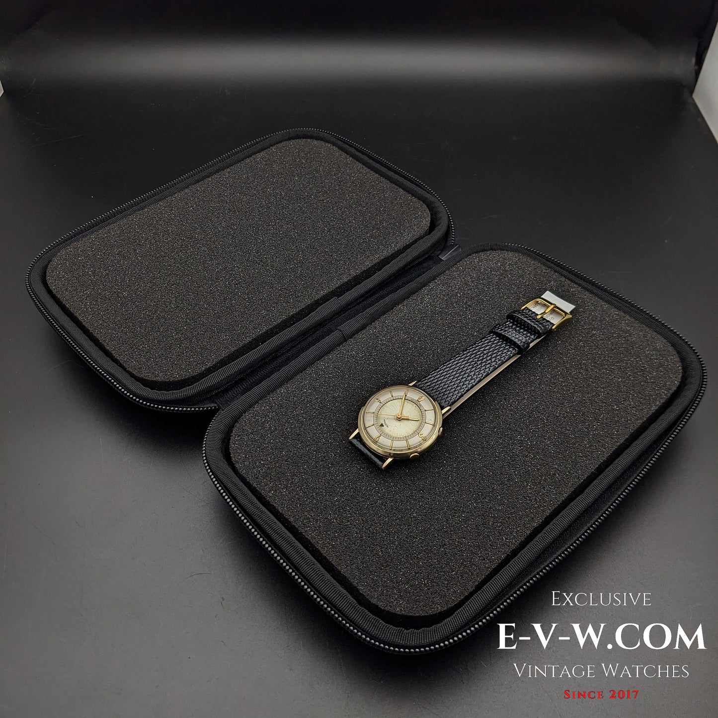 74 Vintage Jaeger-LeCoultre Memovox Alarm Ref. 3024 / Cal. 814 Vintage 1950