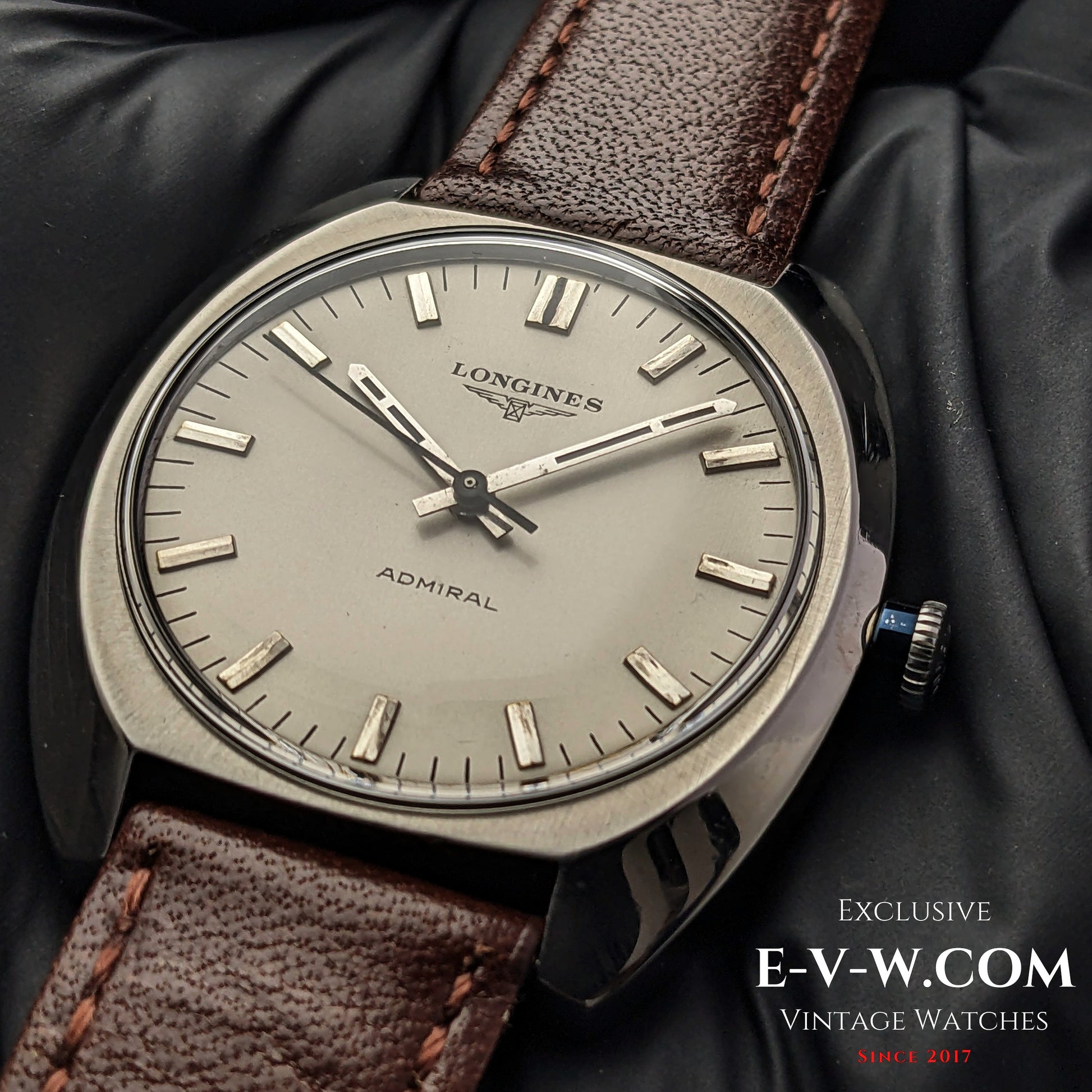 50 Vintage Longines Admiral Ref. 1559 1 / Cal. 6942 Vintage 1974