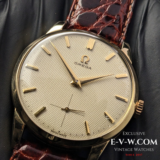 72 Years Old Vintage Omega Guilloche-Honeucomb Dial / Ref. 2512 11 / Cal. 266 / Vintage 1952