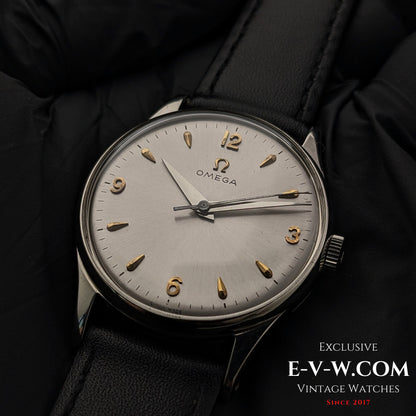 77 Years Old Vintage Omega Classic Ref. 2391-11 / Cal. 283 (30T2 family) / Vintage 1947