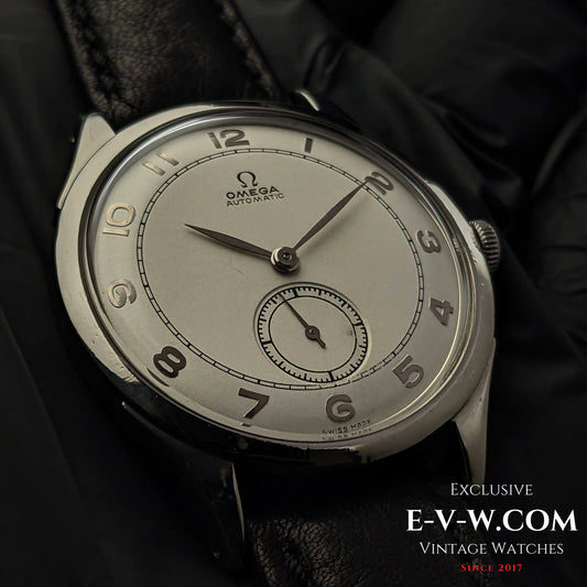 79 Years Old Vintage WWII Omega Automatic Bumper / Ref 2374-3 / Rare caliber 30.10 R.A PC mechnizm designed by Cherles Perregaux / Vintage 1944