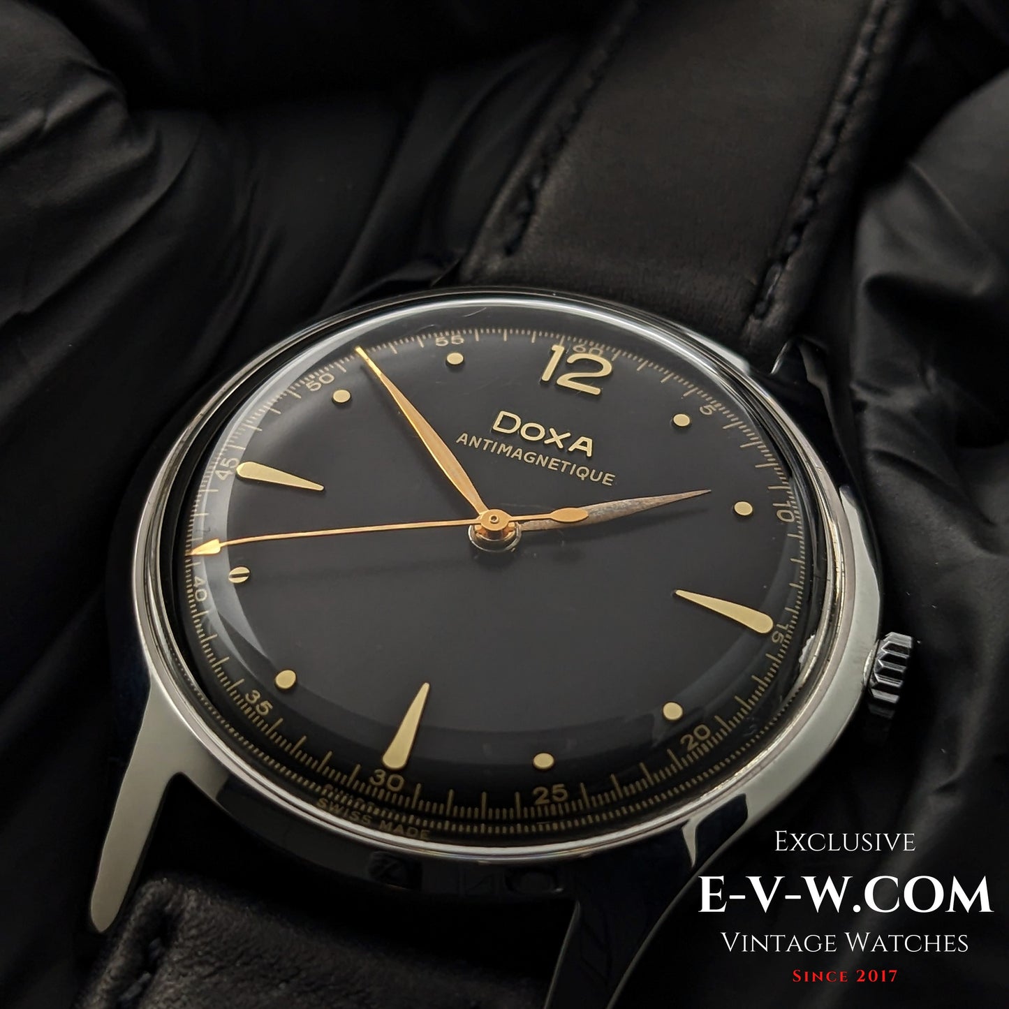 Early 1950s — DOXA — Antimagnetique 38mm Jumbo  — Cal. 1080 — Vintage 1950s — Serviced