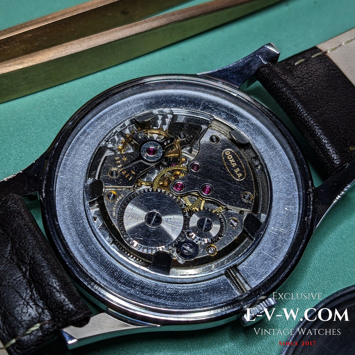 1950s — Doxa Antimagnetique Jumbo 38mm | Cal. 1147 | Vintage | Serviced