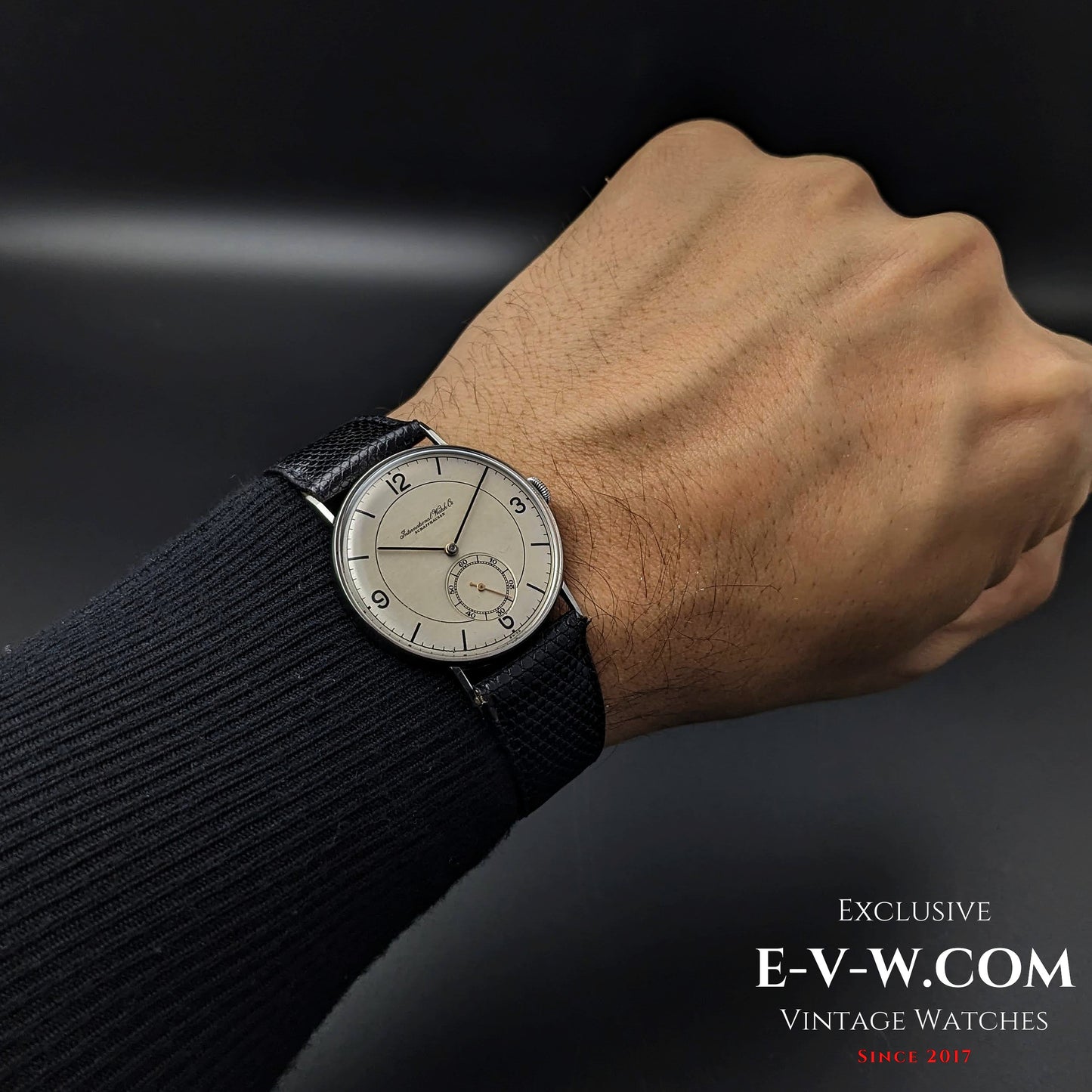 84 Years Old Vintage IWC SCHAFFHAUSEN / Cal. 83 / Vintage 1939