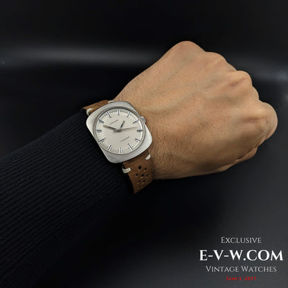 50 Years Old Vintage Longines CONQUEST / UFO / Cal. 706 Vintage 1974