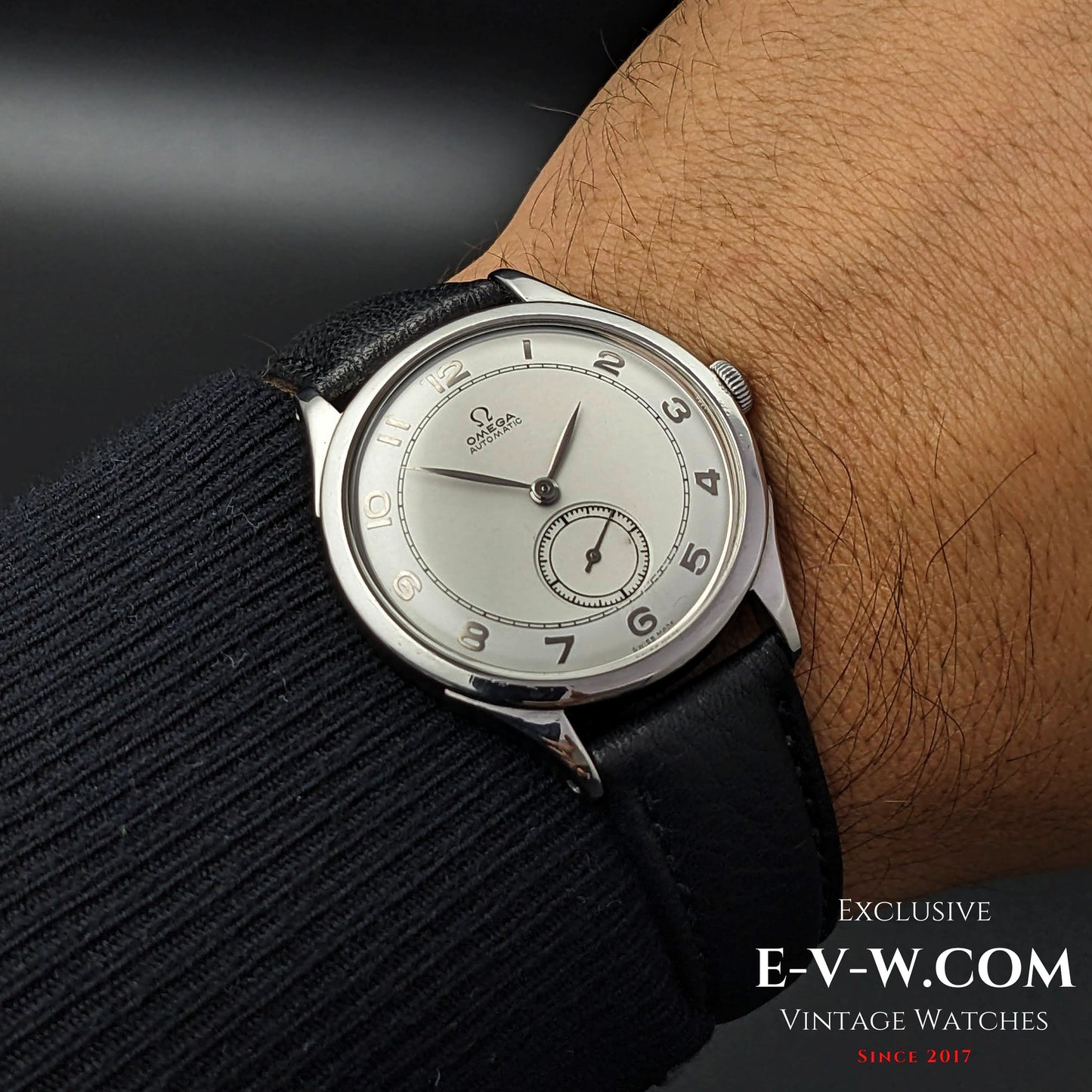 79 Years Old Vintage WWII Omega Automatic Bumper / Ref 2374-3 / Rare caliber 30.10 R.A PC mechnizm designed by Cherles Perregaux / Vintage 1944