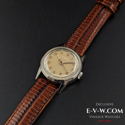 84 Years Old Vintage Lemania WWII / two-tone dial Ref. 192H / Cal. S27 / Vintage 1940