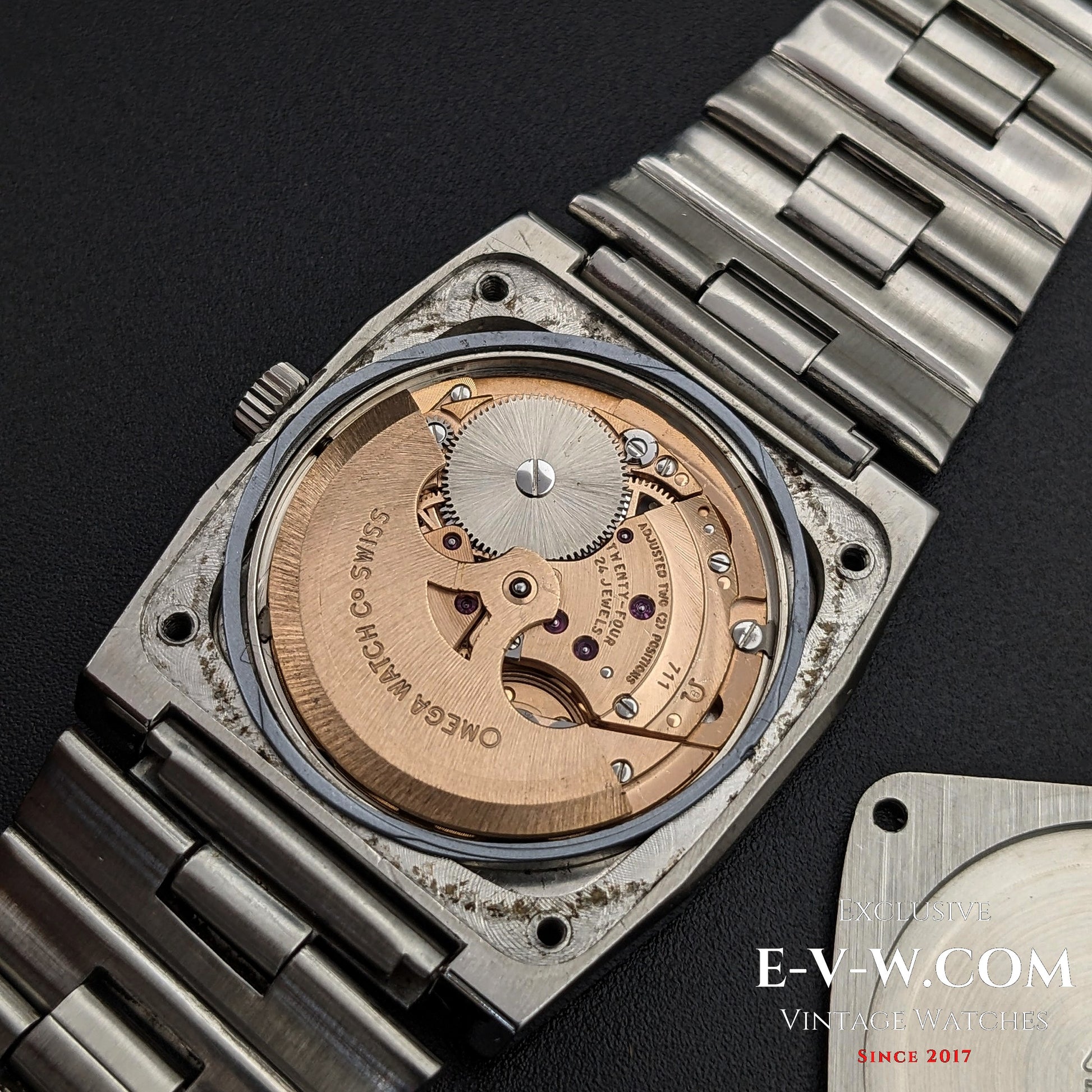 51 Years Old Vintage Omega Constellation Ref. 1550013 / Cal. 711 Vintage 1973