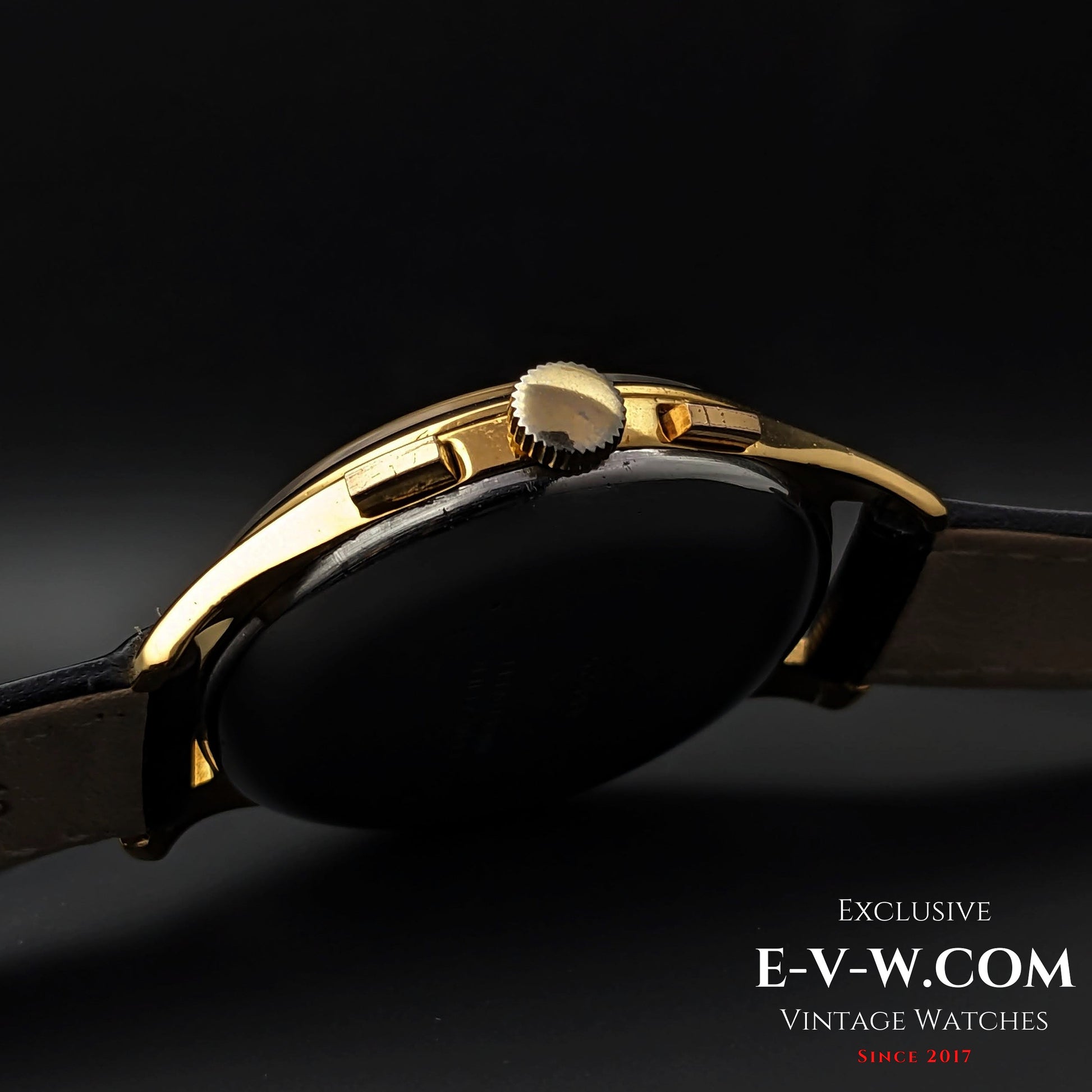 80 Years Old Vintage Lemania Chronograph Cal.2310 / Vintage 1940s