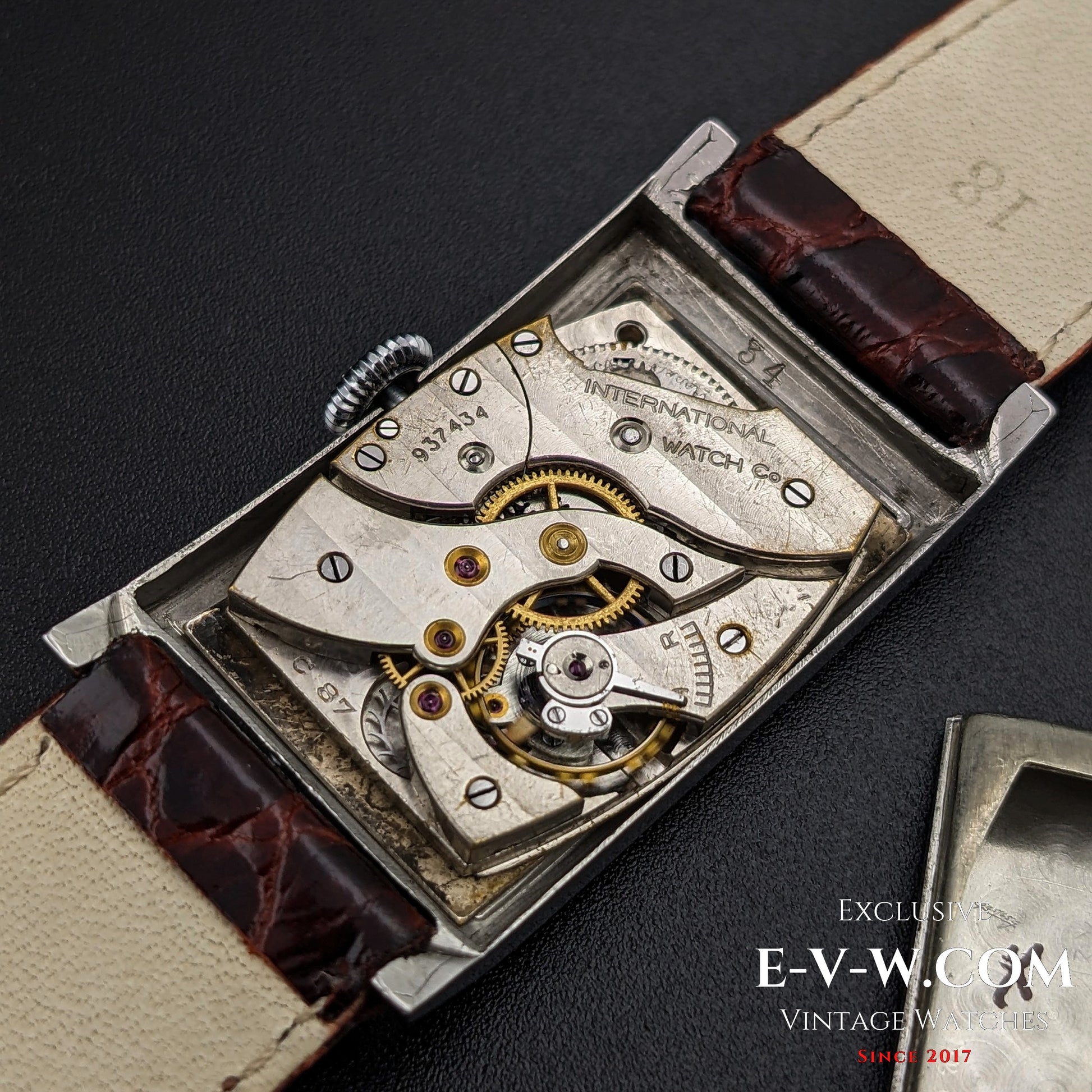 93 Years Old Antique IWC Schaffhausen Tank unique cristal Art Deco / Cal. 87 Vintage