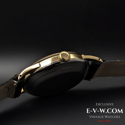 73 Years Old Vintage IWC SCHAFFHAUSEN Automatic   / Cal.852 / Vintage 1950