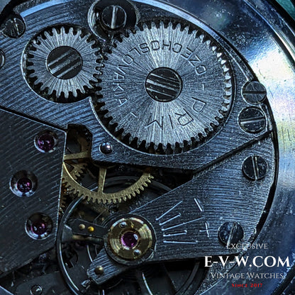 1960s — PRIM — Bulls eye two tone pink dial —  Cal 521 — Vintage 1960 — Serviced