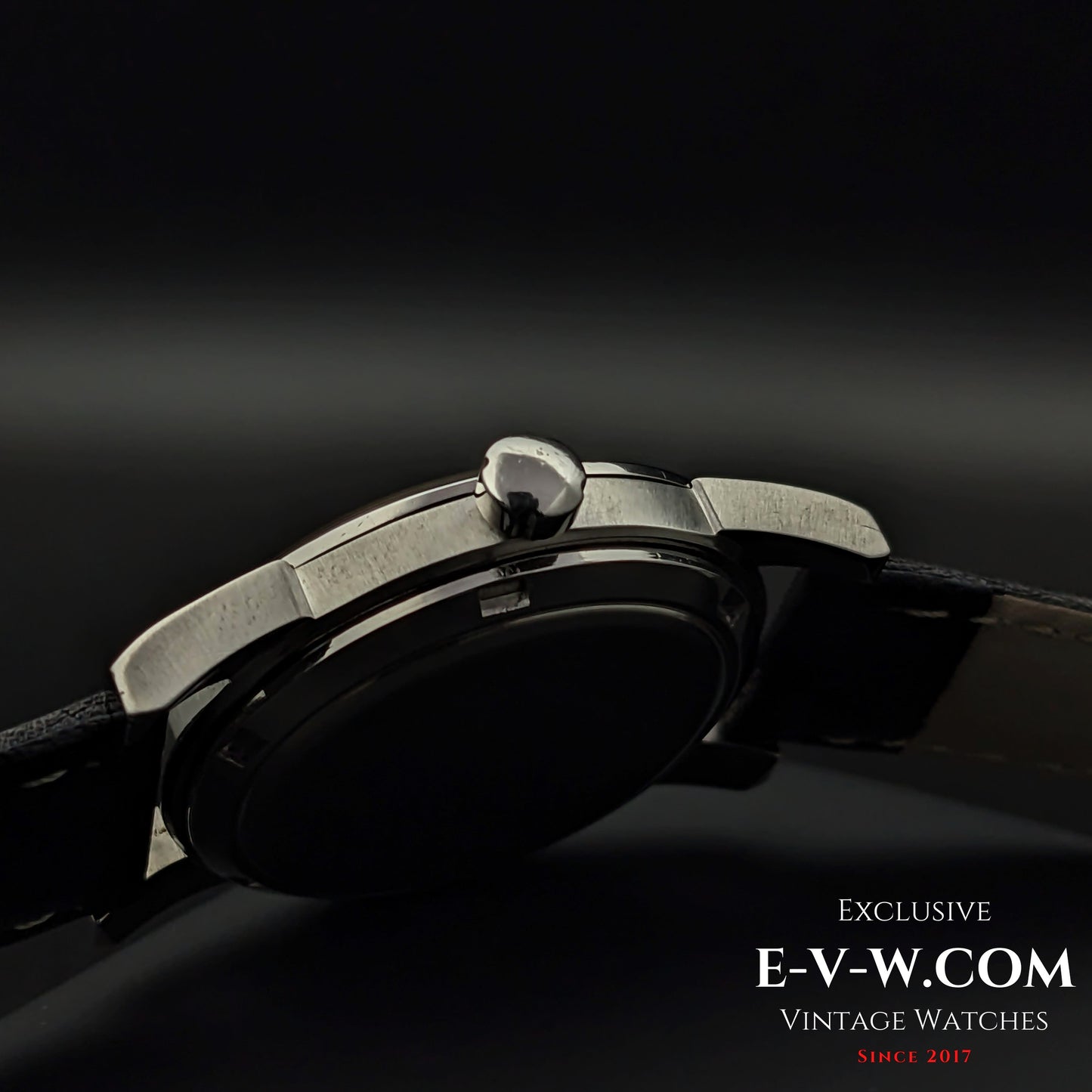 70 Years Old Vintage Omega Seamaster Bumper Automatic Ref. 2577 / Cal. 354 Vintage 1954