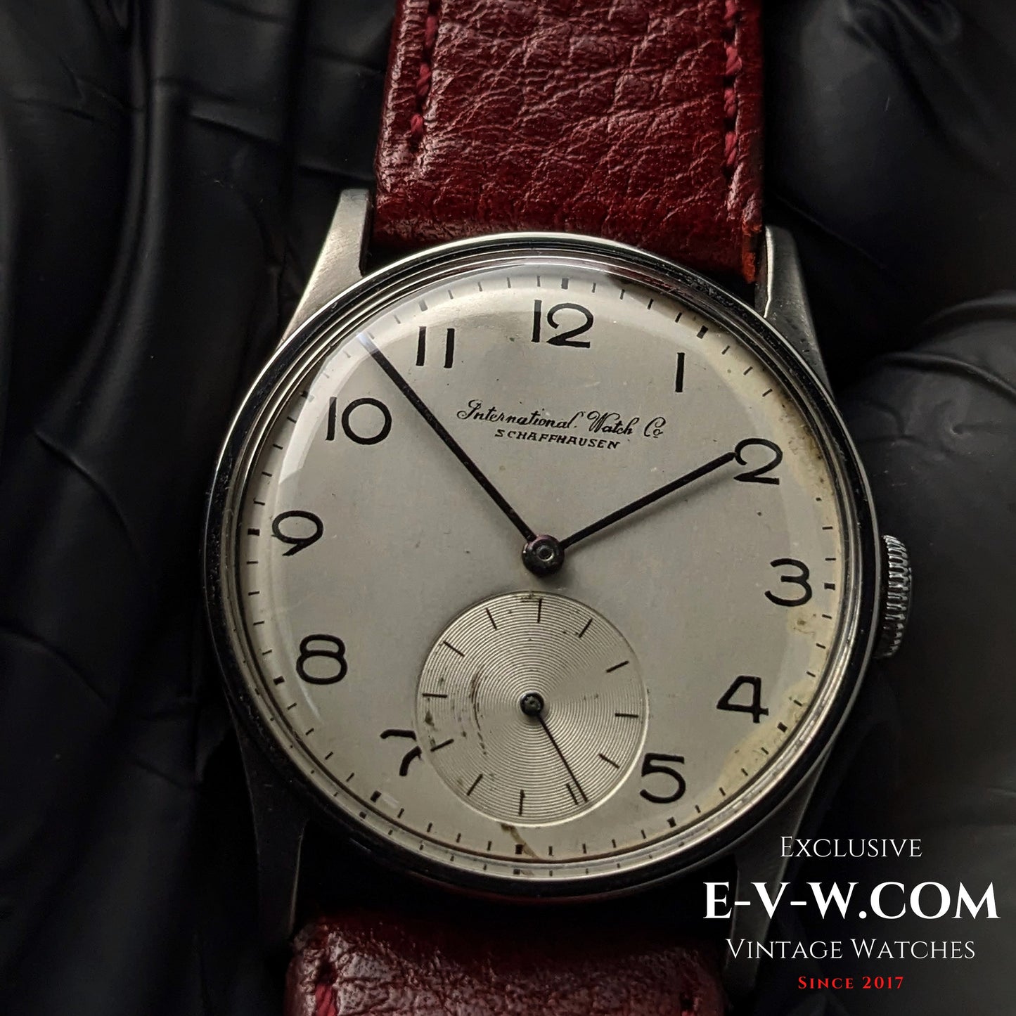 87 Years Old Vintage IWC Schaffhausen Early civilian dress watch | Cal. 83 | Vintage 1938 / Serviced