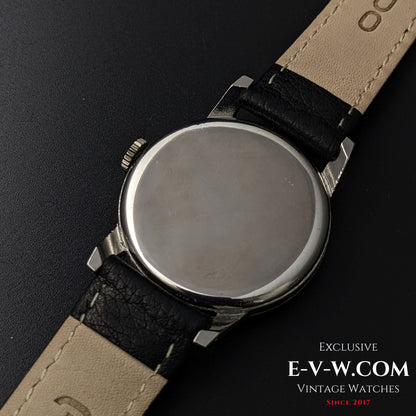 78 Years Old Vintage Omega Classic / Ref. 2495 / Cal. 30T2PC / Vintage 1947