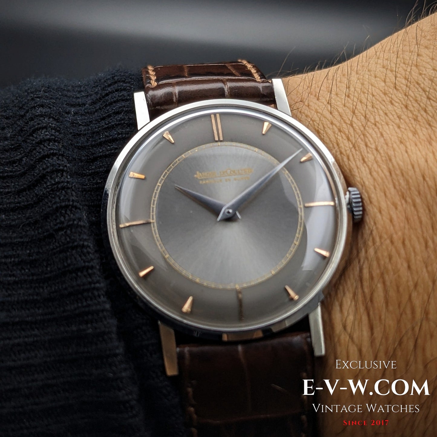 74 Years Old Vintage Jaeger-LeCoultre / Two Tone Bullseye Dial / Cal. 480 / Vintage 1950