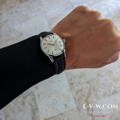 78 Years Old Vintage Omega Classic /Ref. 2503 / Cal. 260 (30T2) / Vintage 1947