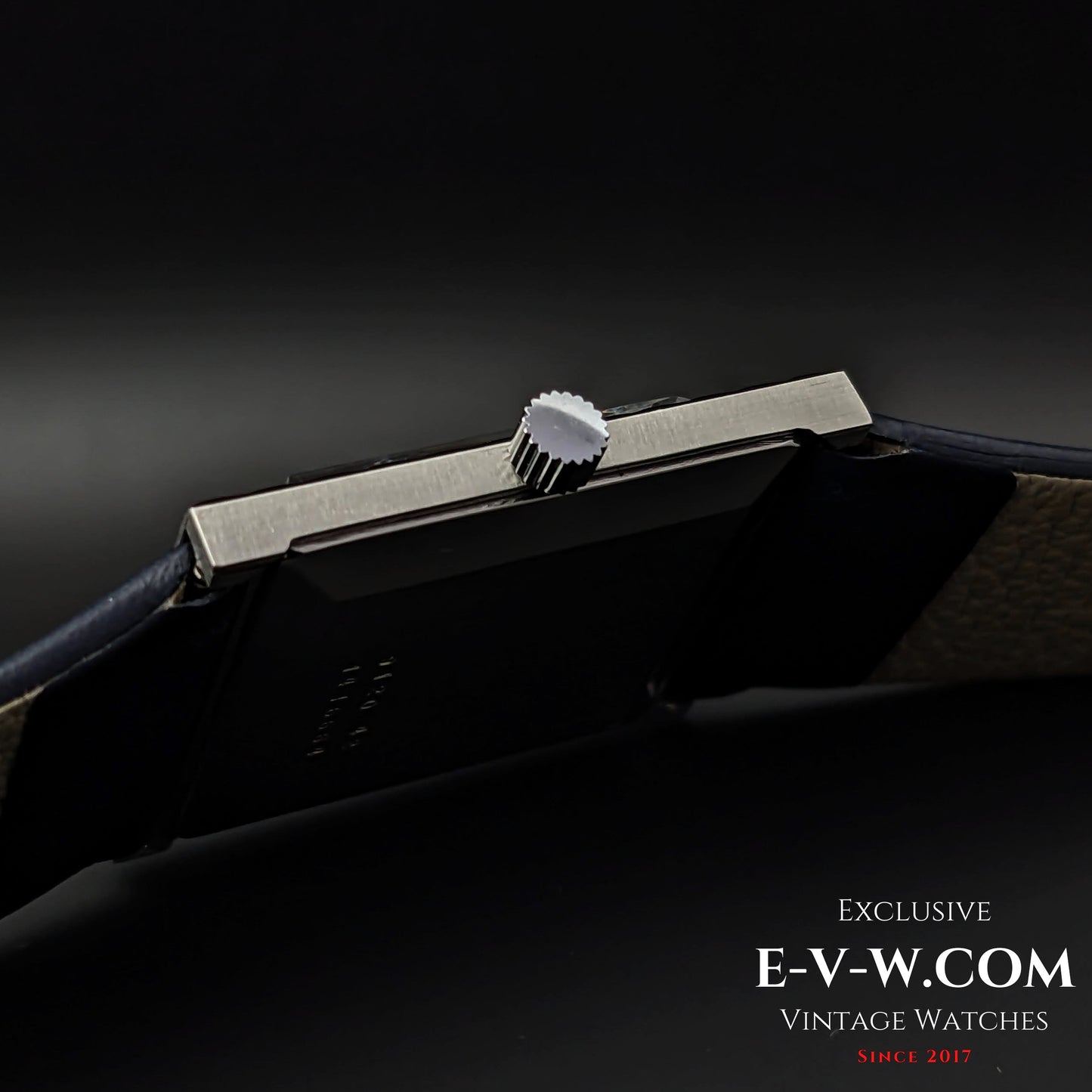 Vintage Jaeger-LeCoultre Square Art Deco / Square / Tank Ref 2374-3 / Cal. K818 / Vintage 1960s