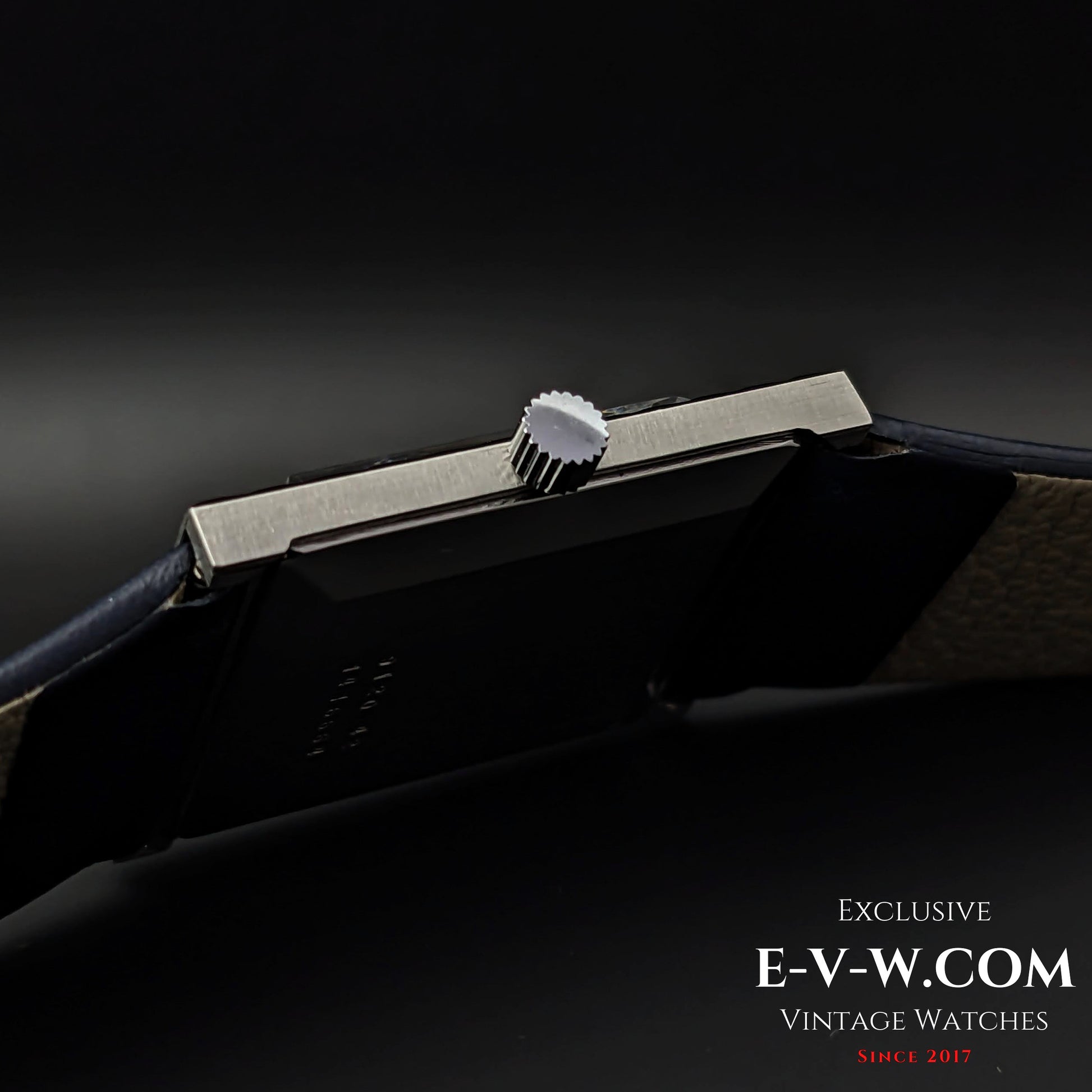 Vintage Jaeger-LeCoultre Square Art Deco / Square / Tank Ref 2374-3 / Cal. K818 / Vintage 1960s