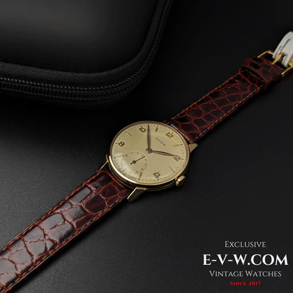 70 Years Old Vintage Cyma 18k Gold / Jumbo  / Cal.586 / Vintage 1950s