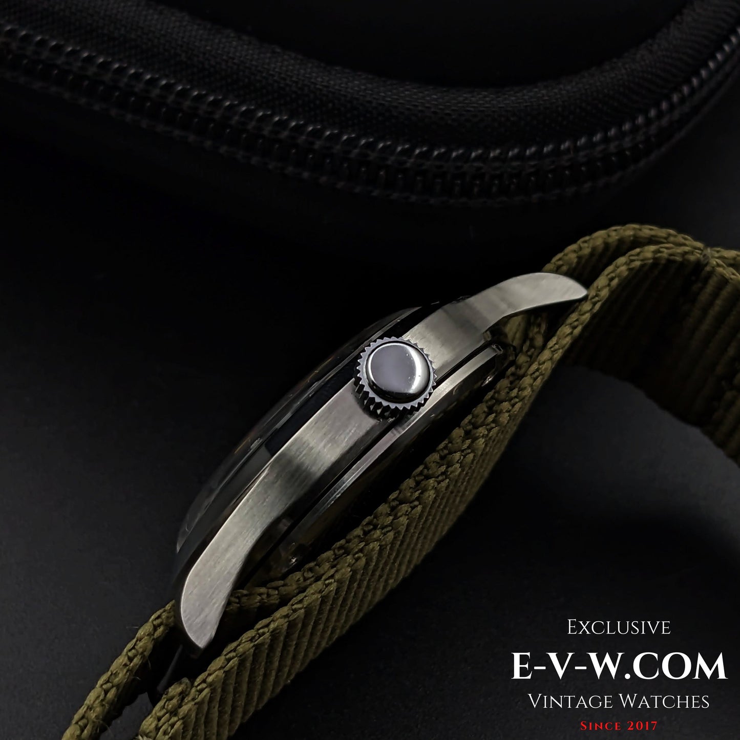 Very Rare Jaeger LeCoultre Military A.D.R.I (Army of the Republic of Indonesia) Dirty Dozen W.W.W / Cal 885 / Vintage 1940's