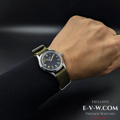 Very Rare Jaeger LeCoultre Military A.D.R.I (Army of the Republic of Indonesia) Dirty Dozen W.W.W / Cal 885 / Vintage 1940's