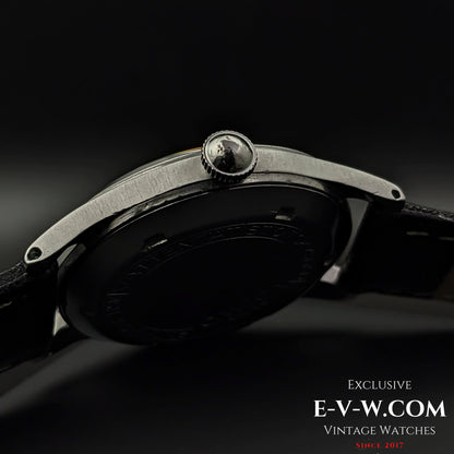 Omega 30T2 PC Sector Dial /  Ref 2400  / Vintage 1944