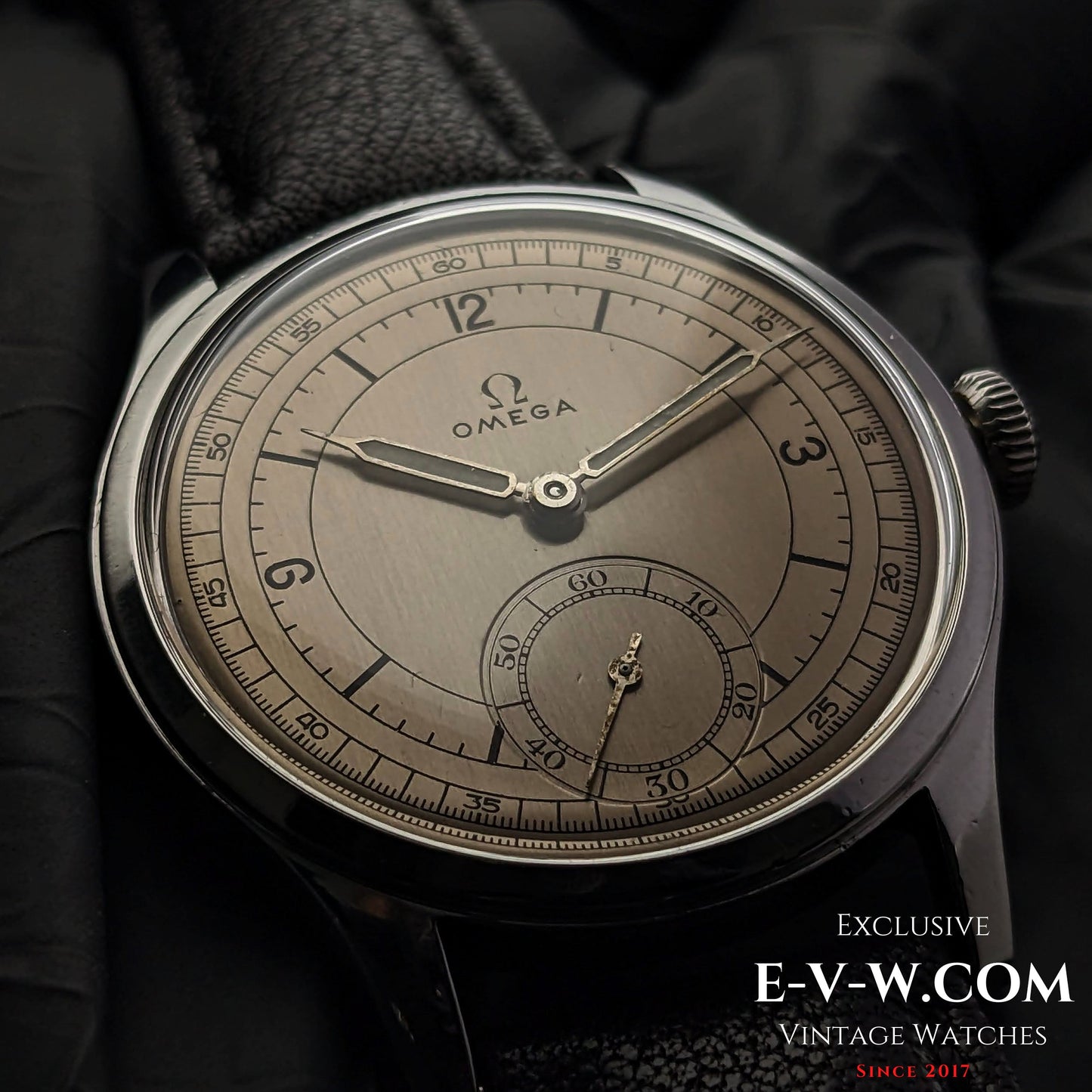 Omega 30T2 PC Sector Dial /  Ref 2400  / Vintage 1944