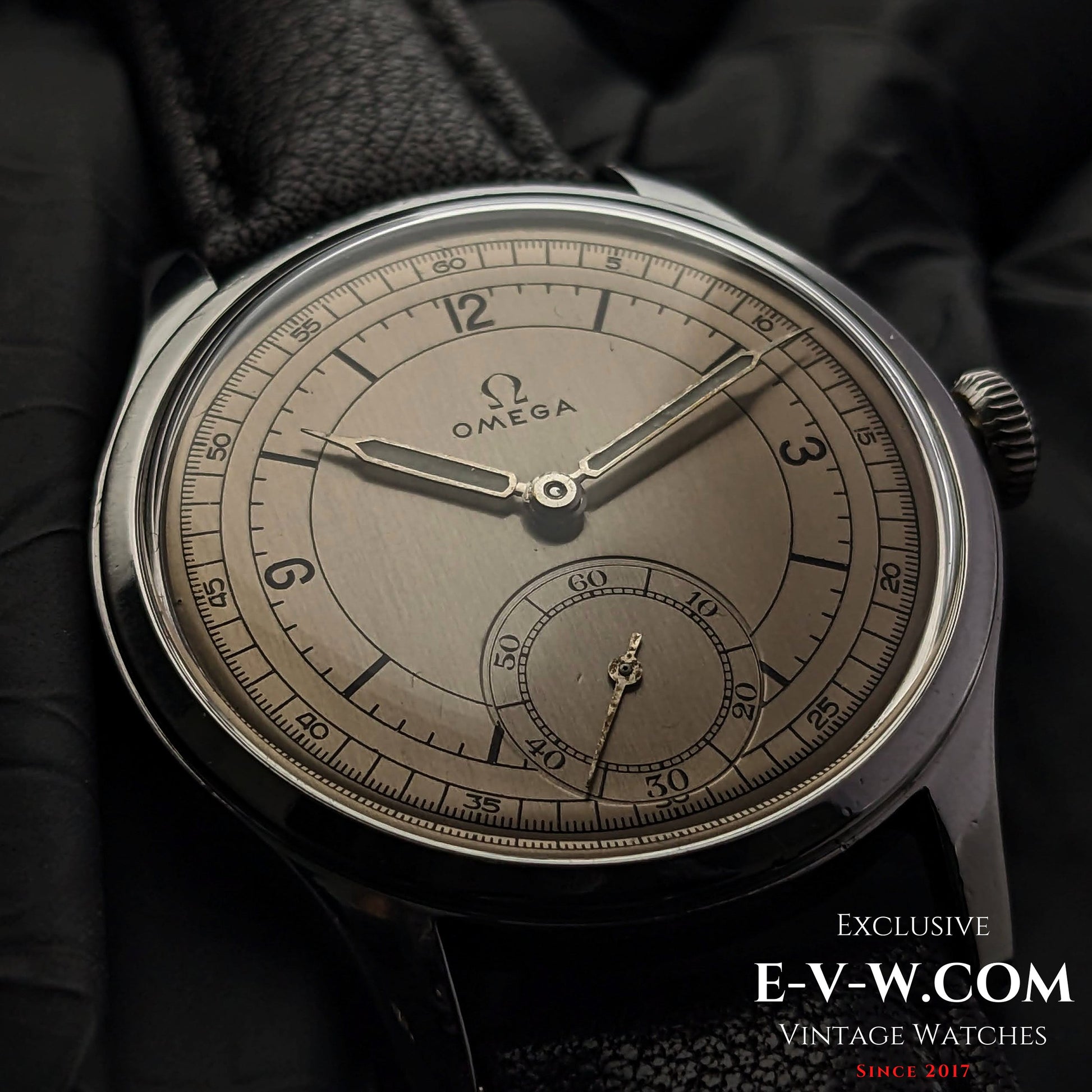 Omega 30T2 PC Sector Dial /  Ref 2400  / Vintage 1944