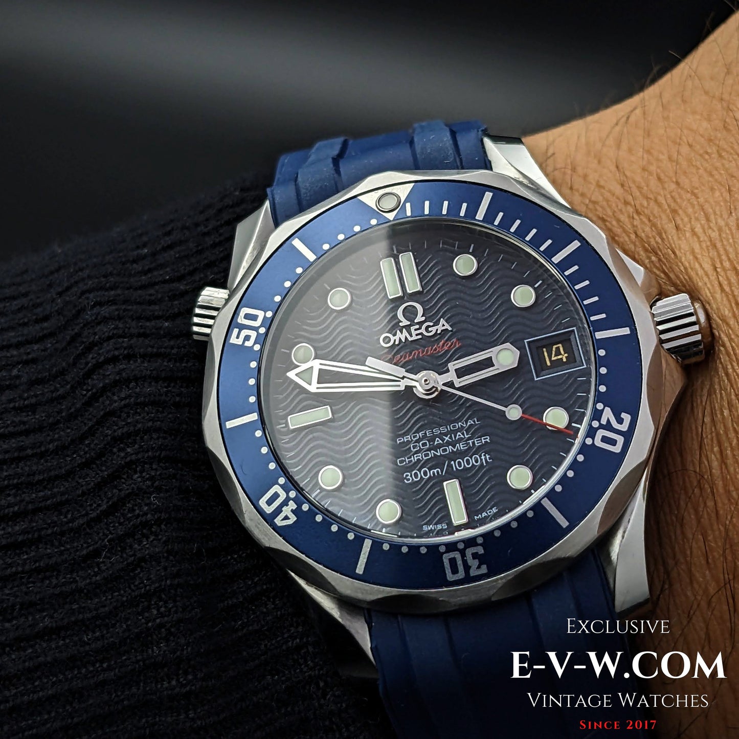 Omega Seamaster Diver 300 M PROFESSIONAL CO‑AXIAL CHRONOMETER 300 M / Rare "NOT FOR SALE" case inscription