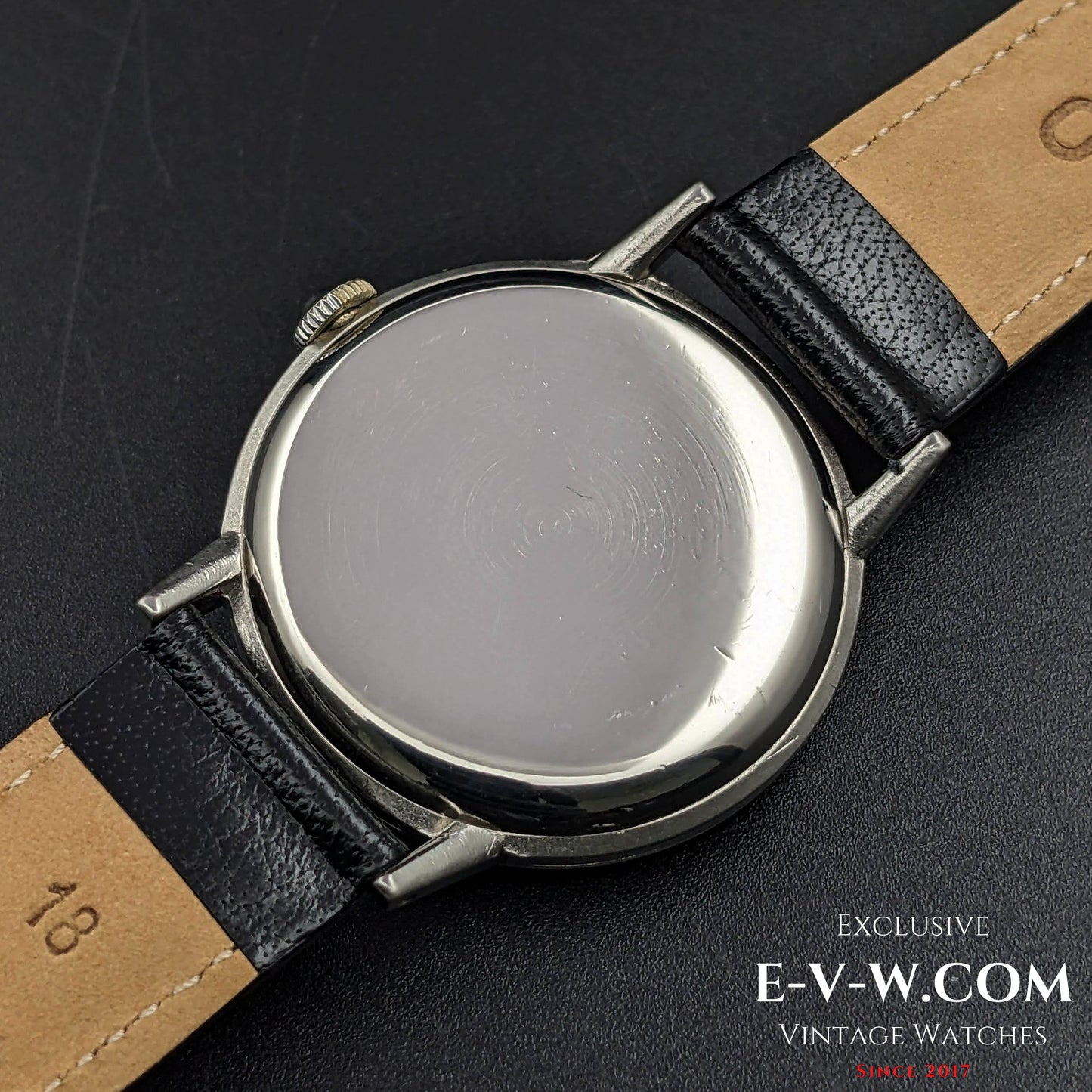 80 years old Omega 30T2 PC / Sector Dial /  Ref 2318/8 / WWII Vintage 1943