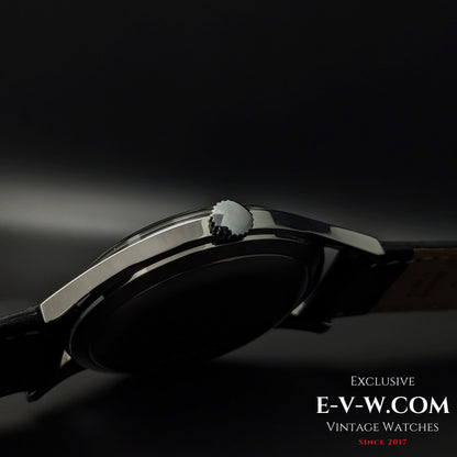 Early 1950s — DOXA — Antimagnetique 38mm Jumbo  — Cal. 1080 — Vintage 1950s — Serviced