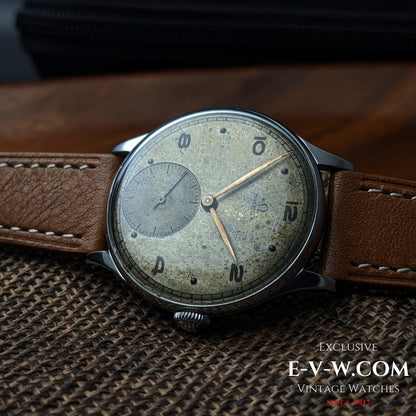 81 years old Omega — Wartime WWII Civil  — Ref. 2317/14 — Cal. 30T2 PC — Vintage 1944 — Serviced