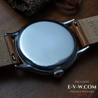 81 years old Omega — Wartime WWII Civil  — Ref. 2317/14 — Cal. 30T2 PC — Vintage 1944 — Serviced