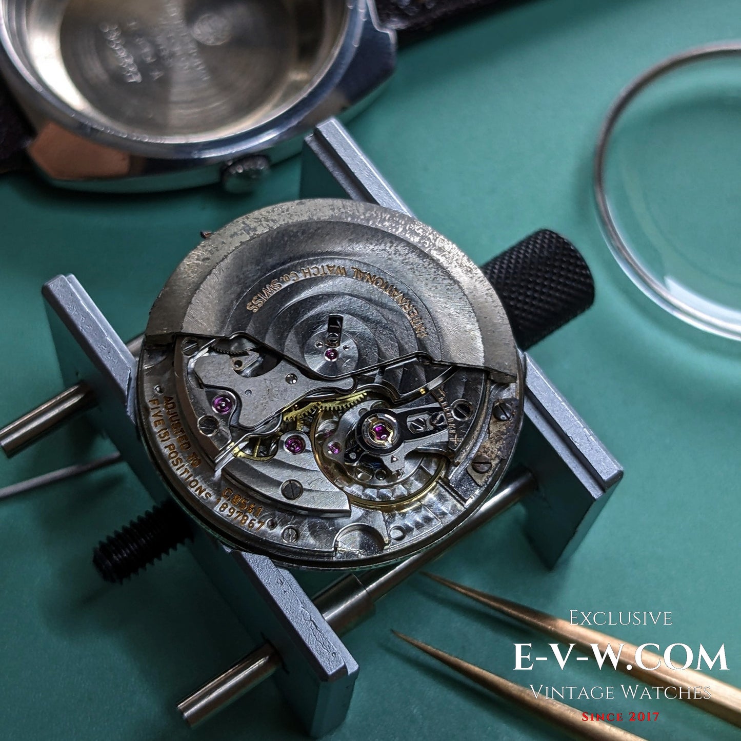 57 years old — IWC Schaffhausen — Ref. R814A — Cal. 8541 — Vintage 1968 — Serviced