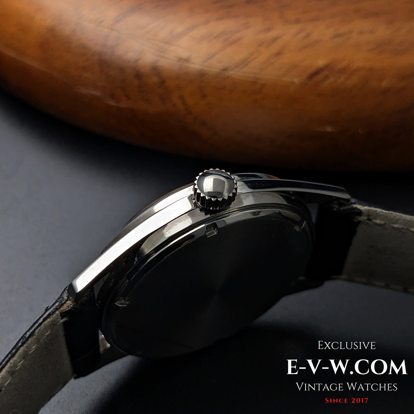 Early 1970s — PRIM — Diplomat — Cal. 684 — Vintage 1970