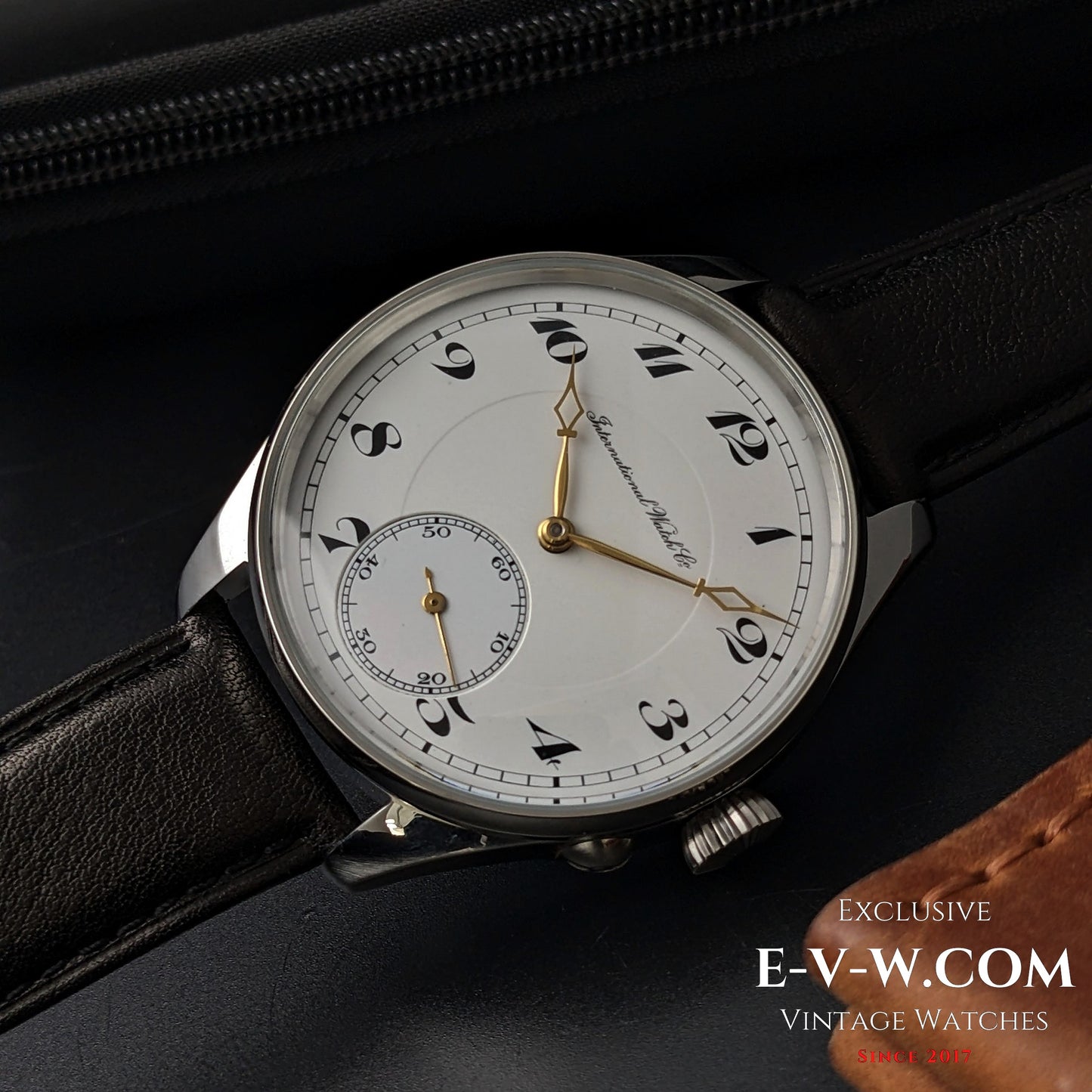 108 years old IWC Shaffhausen pocket-watch movement cal 66 / Antique 1917 / Serviced