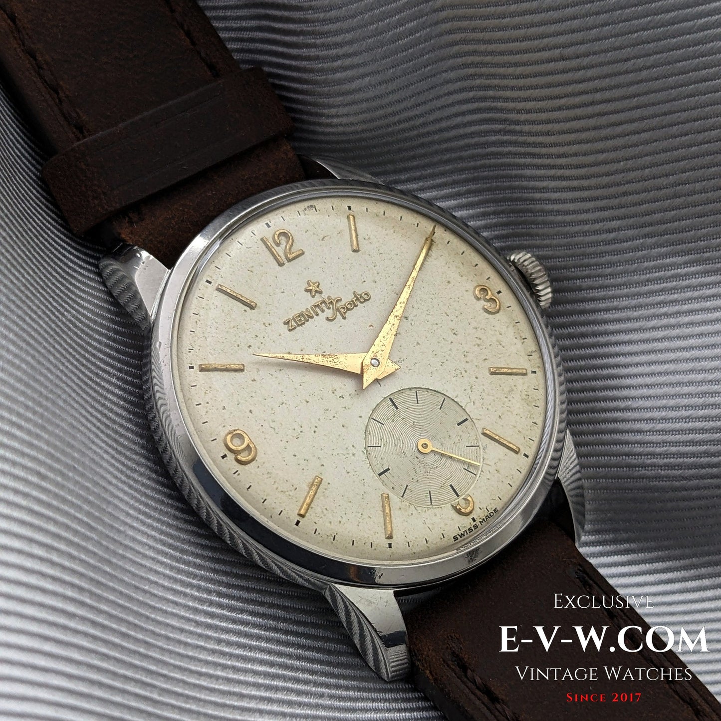 RARE 1950s Zenith Sporto | Cal. 40 | Rare Patented Transparent Dust Cover| Serviced