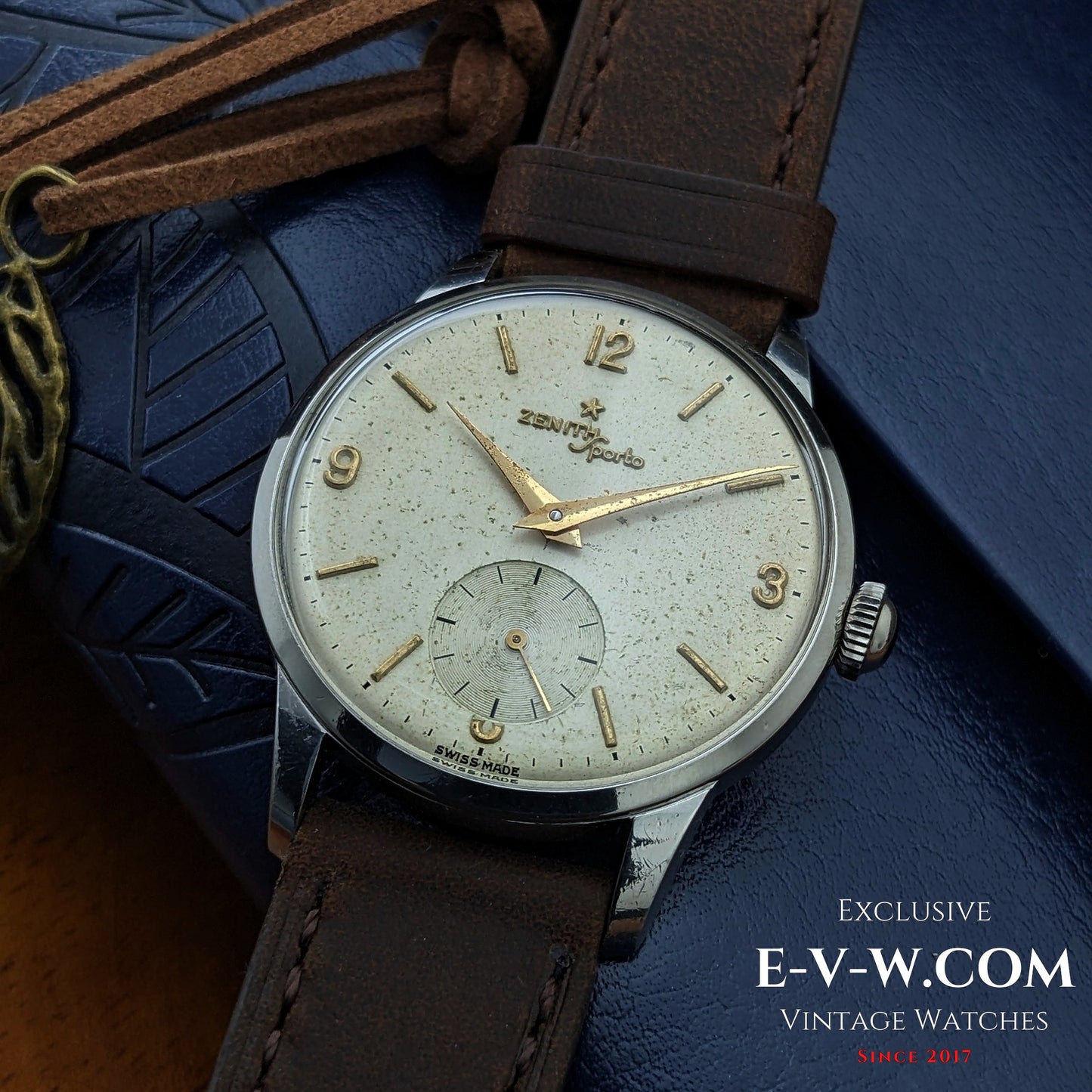 RARE 1950s Zenith Sporto | Cal. 40 | Rare Patented Transparent Dust Cover| Serviced